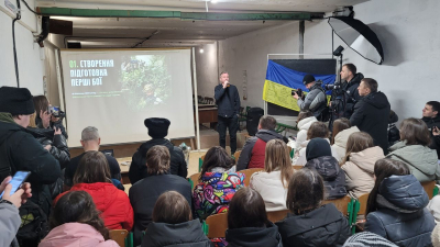 Зустріч з гуртом «Жадан і Собаки» – Хартія Тур