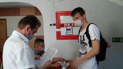 Складають ЗНО з фізики