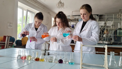 Від STEM-досліджень до професії: хімічні технології та інженерія