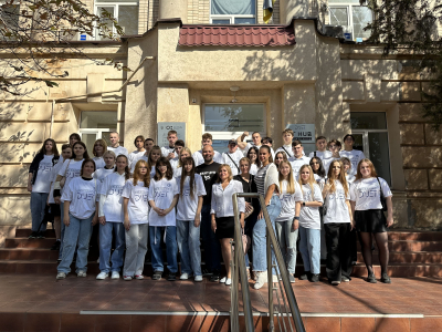 Вітаємо першокурсників у дружній родині Інституту економіки та бізнес-освіти!