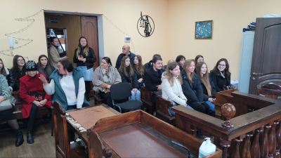 Студенти ЮІ завітали до Металургійного районного суду