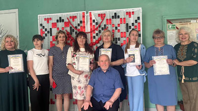«Літературні візії»: у Кривому Розі викладачі та студенти занурилися в сучасну поезію