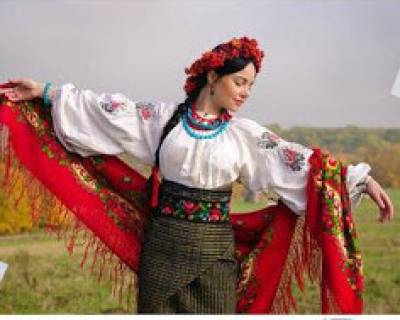 7 грудня - День української хустки